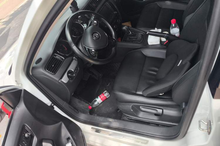 Used Volkswagen Sagitar 2018 1.6L Automatic Comfort Model Left Front Seat