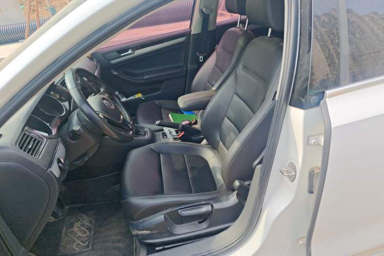 Used Volkswagen Sagitar 2018 280TSI DSG Comfort Model Left Front Seat