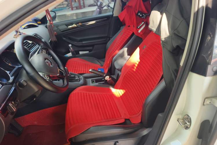 Used Volkswagen Sagitar 2018 280TSI DSG Luxury Model Left Front Seat