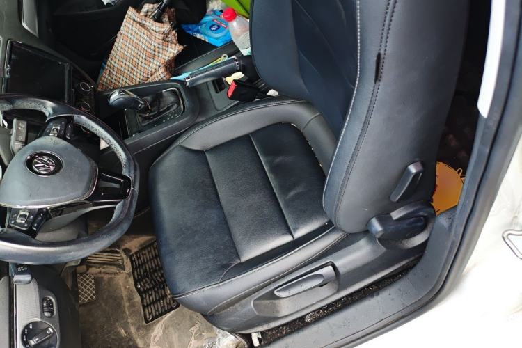 Used Volkswagen Sagitar 2018 1.6L Automatic Comfort Model Left Front Seat