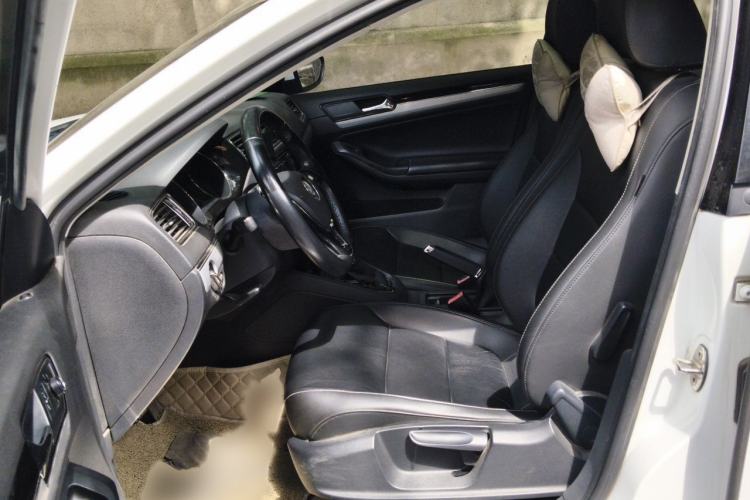 Used Volkswagen Sagitar 2018 280TSI DSG Comfort Model Left Front Seat