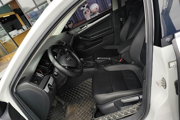 Used Volkswagen Sagitar 2018 280TSI DSG Ignite Edition Left Front Seat
