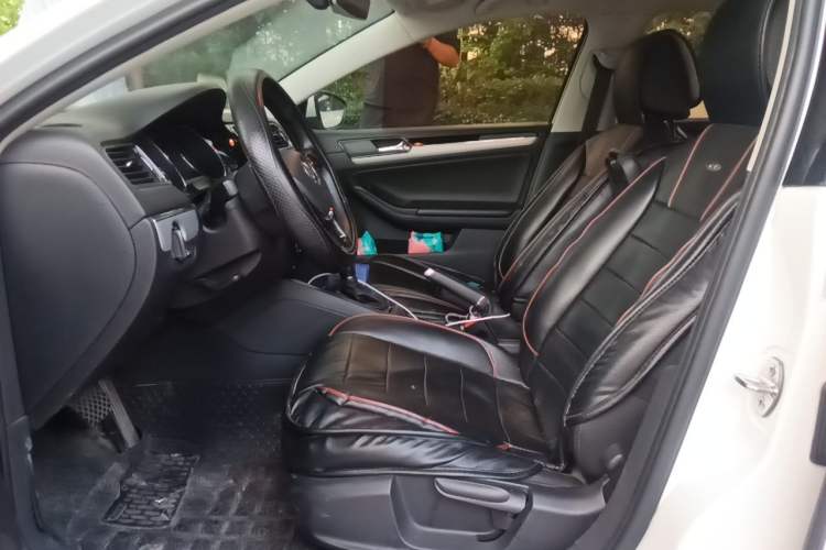 Used Volkswagen Sagitar 2018 1.6L Automatic Comfort Model Left Front Seat