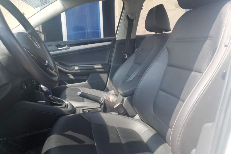 Used Volkswagen Sagitar 2018 280TSI DSG Ignite Edition Left Front Seat
