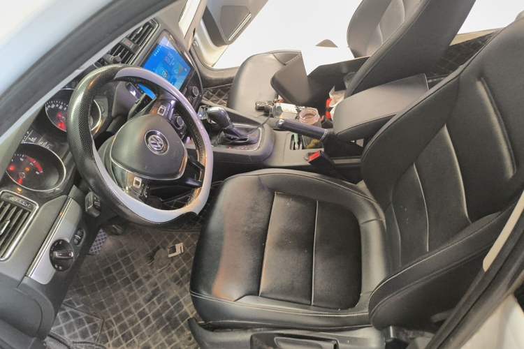 Used Volkswagen Sagitar 2018 1.6L Automatic Comfort Model Left Front Seat