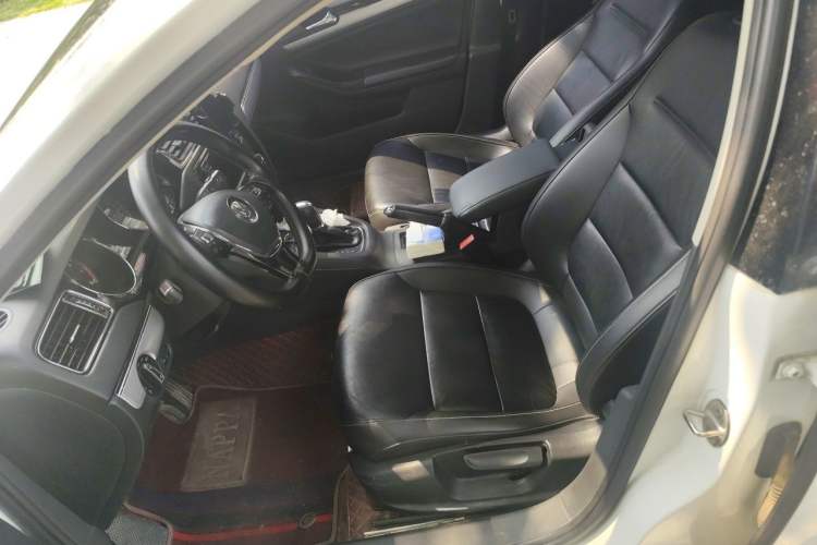 Used Volkswagen Sagitar 2018 180TSI DSG Prestige Edition Left Front Seat