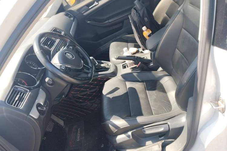 Used Volkswagen Sagitar 2018 280TSI DSG Ignite Edition Left Front Seat