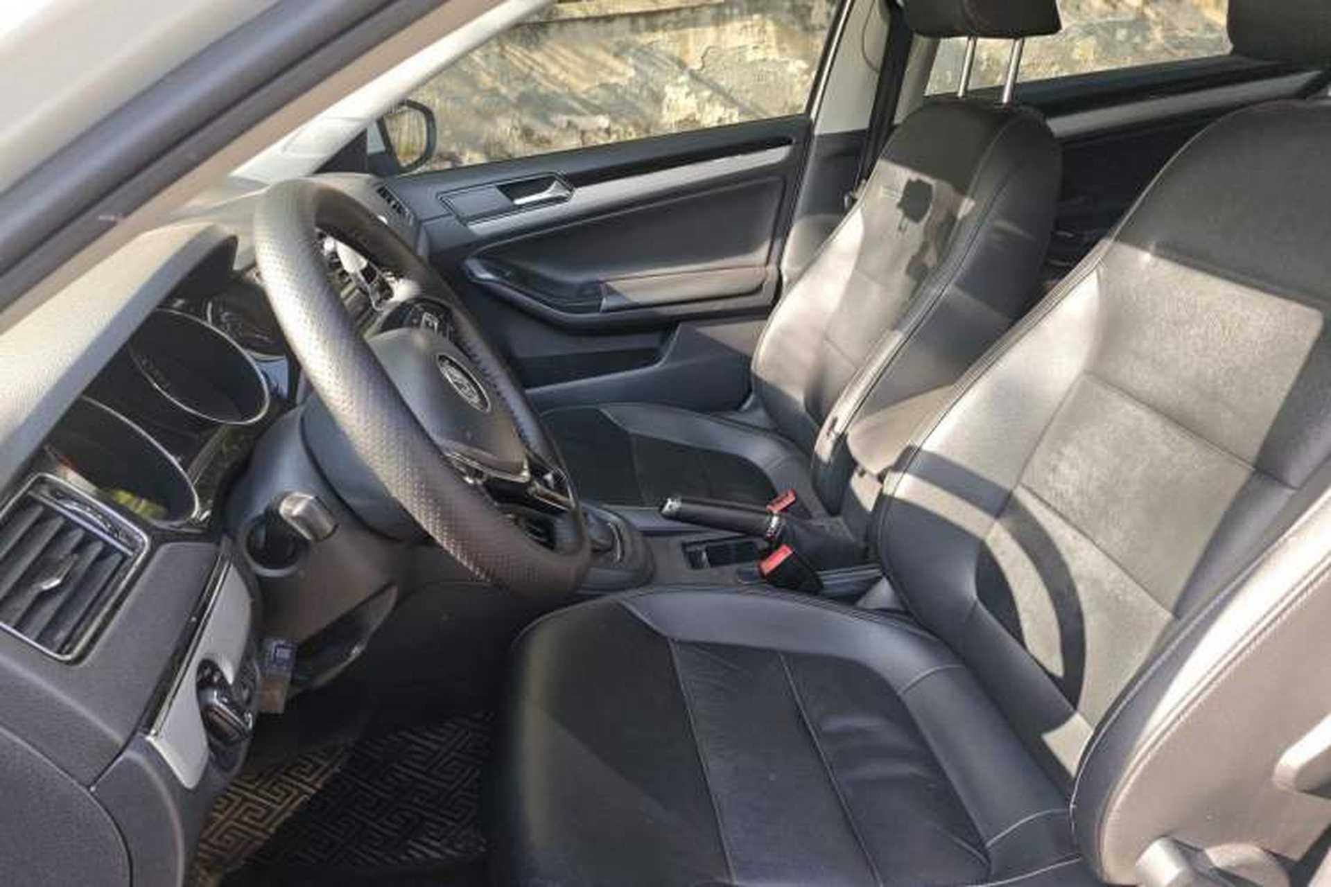 Used Volkswagen Sagitar 2018 1.6L Automatic Comfort Model Left Front Seat