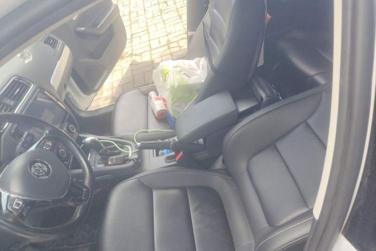 Used Volkswagen Sagitar 2018 1.6L Automatic Comfort Model Left Front Seat