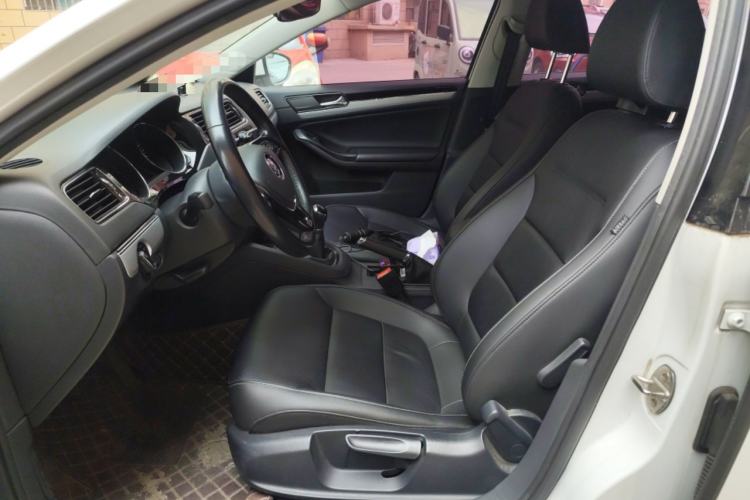Used Volkswagen Sagitar 2018 1.6L Manual Comfort Model Left Front Seat