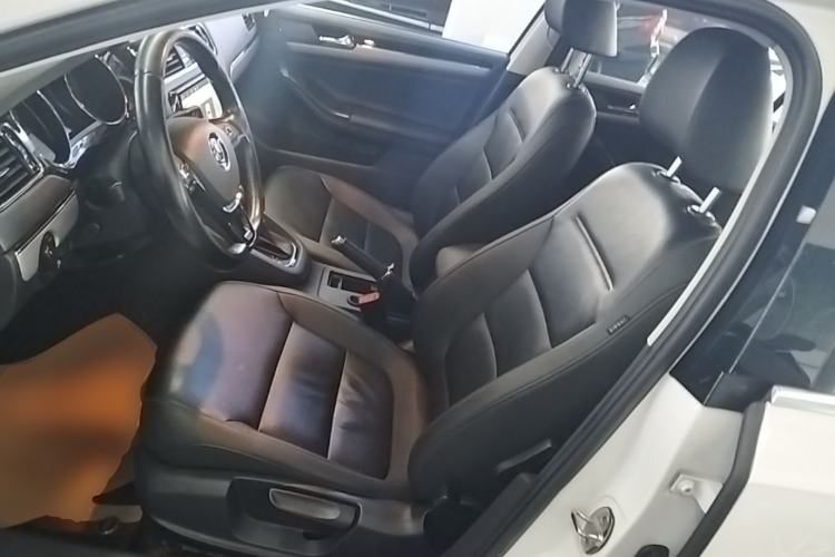 Used Volkswagen Sagitar 2018 180TSI DSG Prestige Edition Left Front Seat