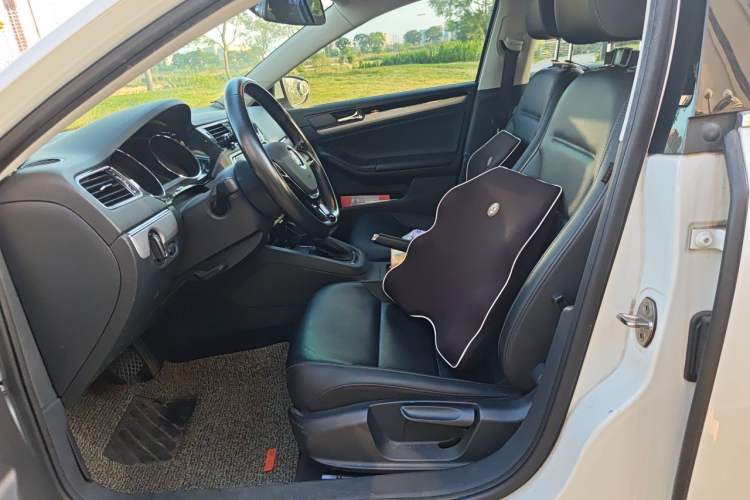Used Volkswagen Sagitar 2018 180TSI DSG Prestige Edition Left Front Seat