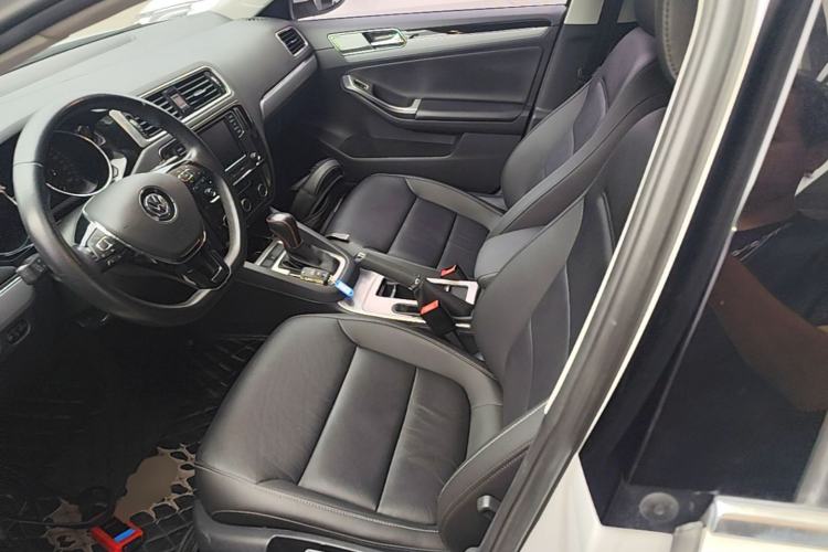 Used Volkswagen Sagitar 2018 280TSI DSG Ignite Edition Left Front Seat