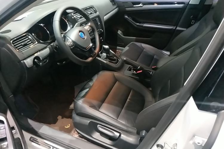 Used Volkswagen Sagitar 2018 280TSI DSG Ignite Edition Left Front Seat