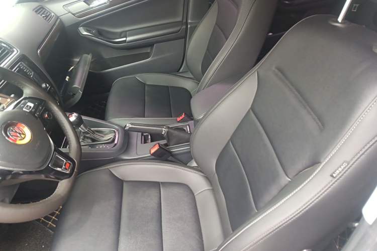 Used Volkswagen Sagitar 2018 280TSI DSG Ignite Edition Left Front Seat