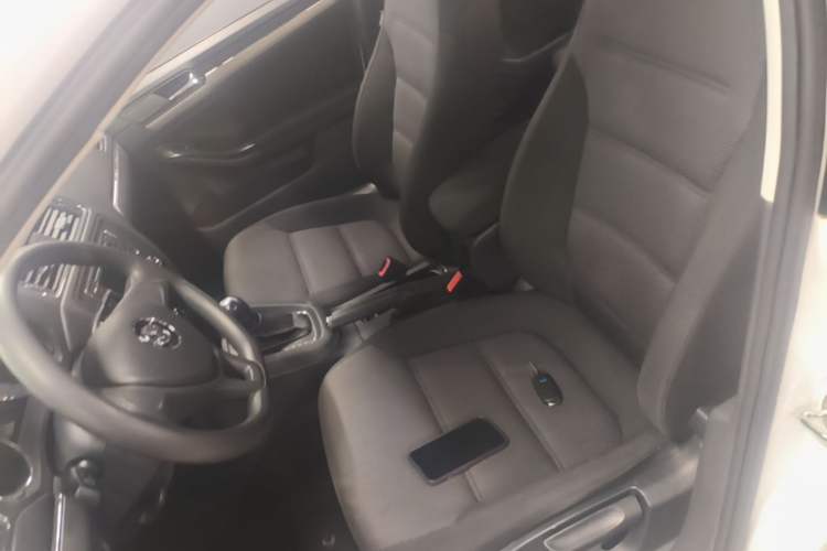 Used Volkswagen Sagitar 2018 1.6L Automatic Fashion Model Left Front Seat