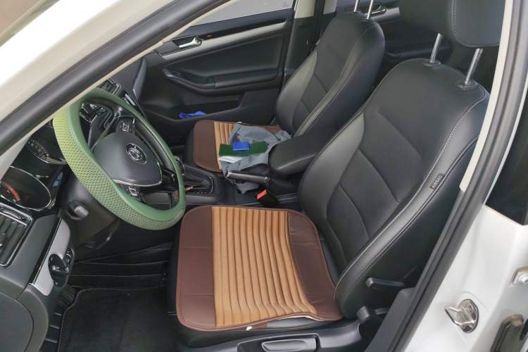 Used Volkswagen Sagitar 2018 280TSI DSG Comfort Model Left Front Seat