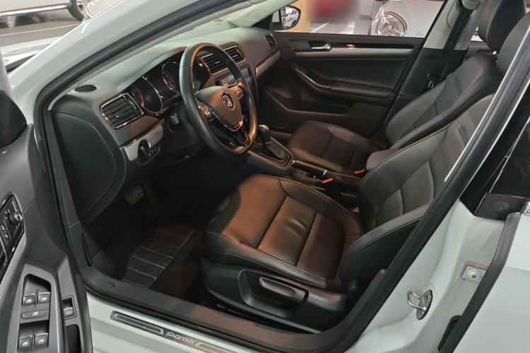 Used Volkswagen Sagitar 2018 280TSI DSG Comfort Model Left Front Seat