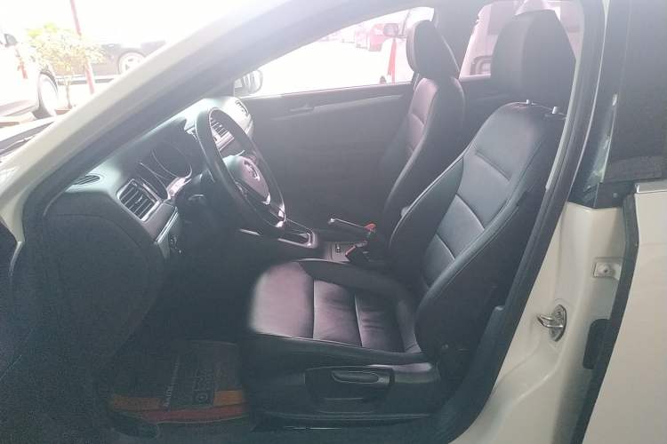 Used Volkswagen Sagitar 2018 280TSI DSG Comfort Model Left Front Seat