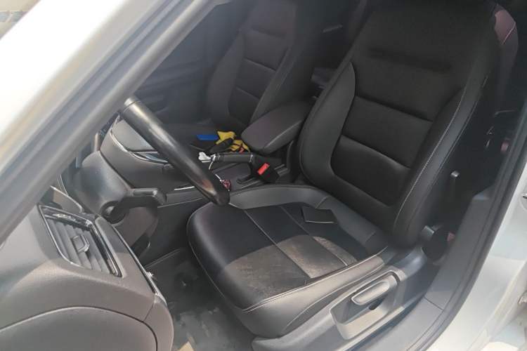 Used Volkswagen Sagitar 2018 280TSI DSG Comfort Model Left Front Seat