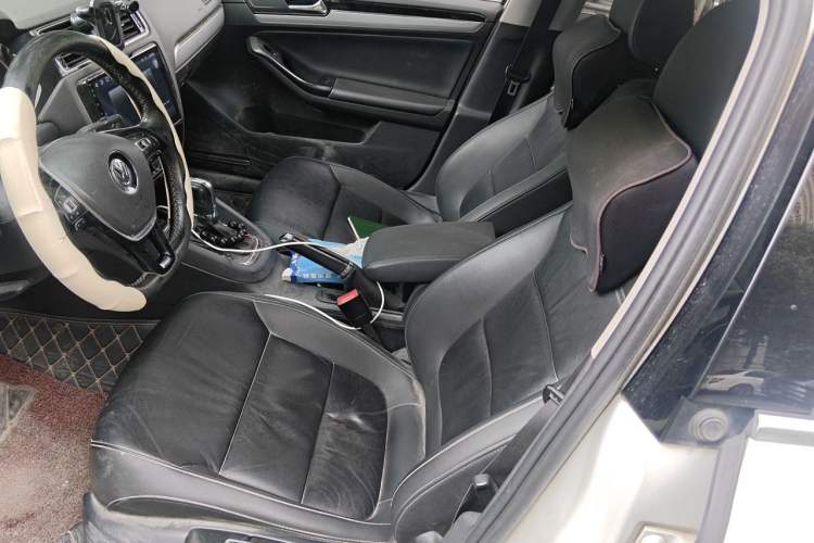 Used Volkswagen Sagitar 2018 280TSI DSG Ignite Edition Left Front Seat