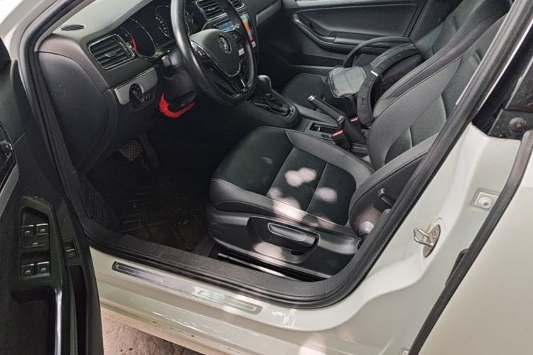 Used Volkswagen Sagitar 2018 180TSI DSG Prestige Edition Left Front Seat