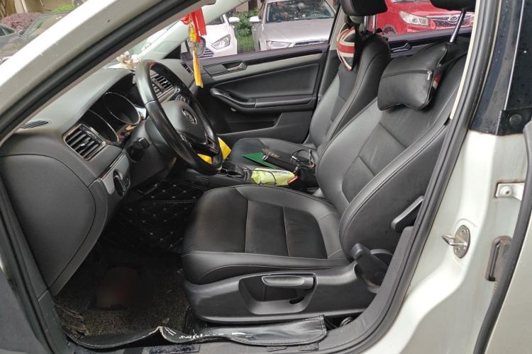 Used Volkswagen Sagitar 2018 1.6L Automatic Comfort Model Left Front Seat