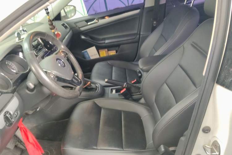Used Volkswagen Sagitar 2018 280TSI DSG Ignite Edition Left Front Seat