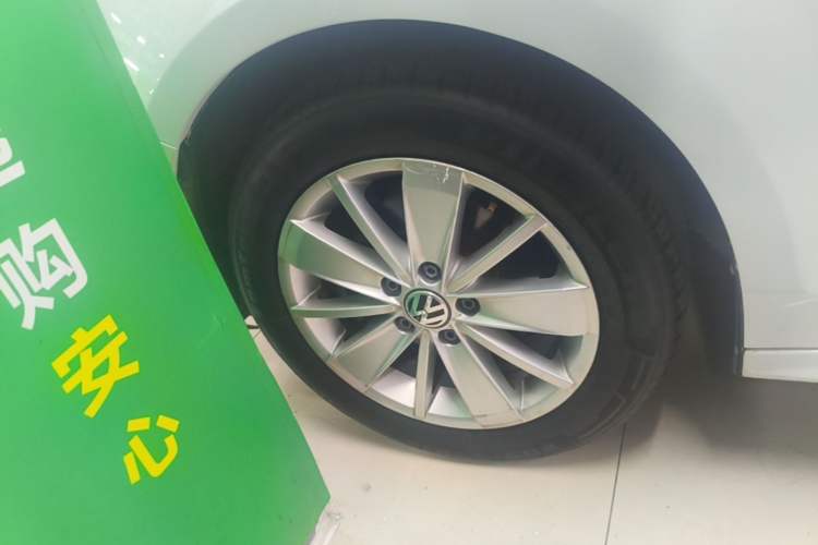Used Volkswagen Sagitar 2018 1.6L Automatic Fashion Model Left Front Wheel Hub