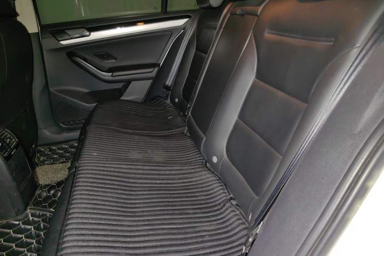 Used Volkswagen Sagitar 2018 280TSI DSG Ignite Edition Left Rear Seat
