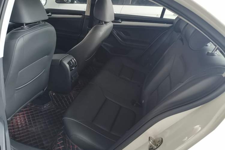 Used Volkswagen Sagitar 2018 280TSI DSG Ignite Edition Left Rear Seat