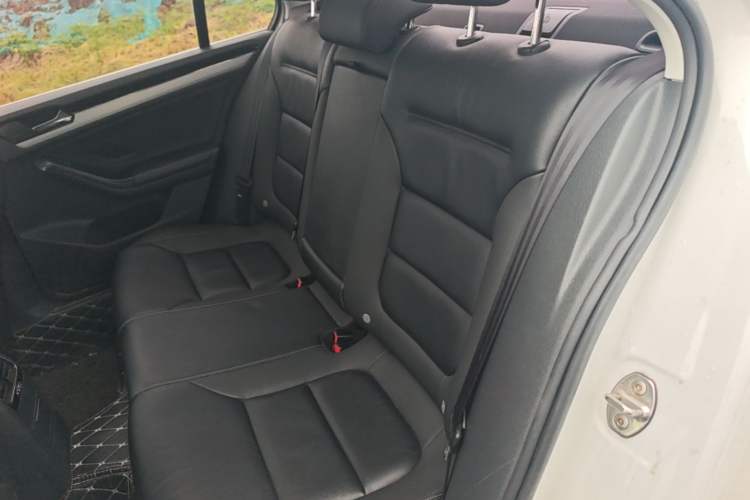Used Volkswagen Sagitar 2018 1.6L Automatic Comfort Model Left Rear Seat