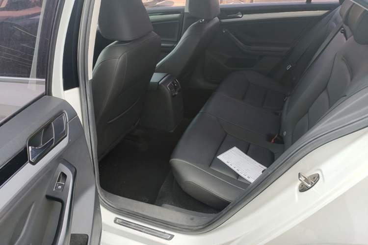 Used Volkswagen Sagitar 2018 1.6L Automatic Comfort Model Left Rear Seat