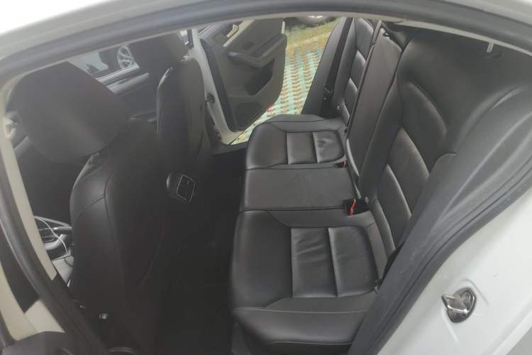 Used Volkswagen Sagitar 2018 1.6L Automatic Comfort Model Left Rear Seat