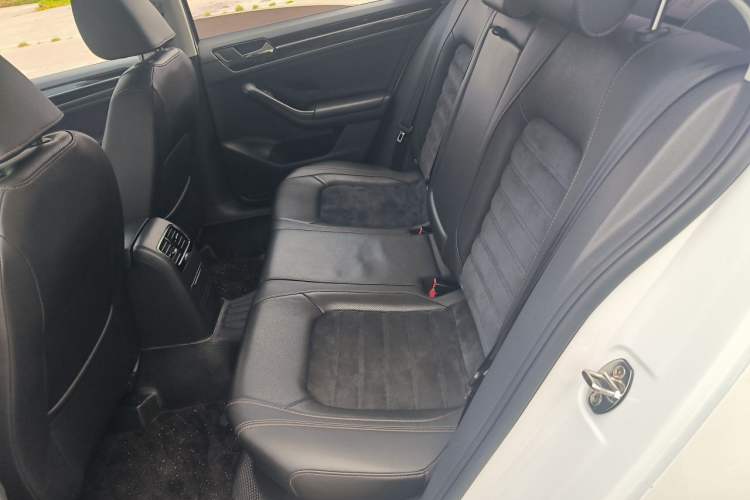 Used Volkswagen Sagitar 2018 280TSI DSG Luxury Model Left Rear Seat