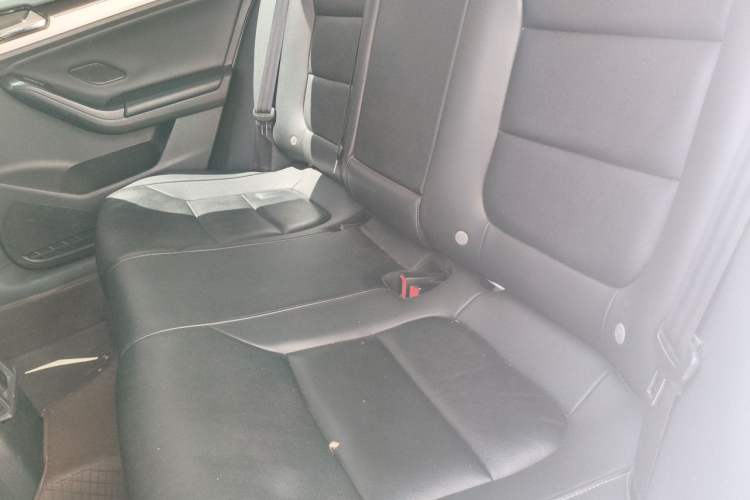 Used Volkswagen Sagitar 2018 280TSI DSG Comfort Model Left Rear Seat