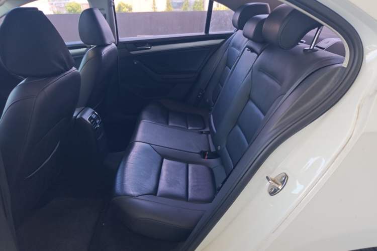Used Volkswagen Sagitar 2018 280TSI DSG Comfort Model Left Rear Seat