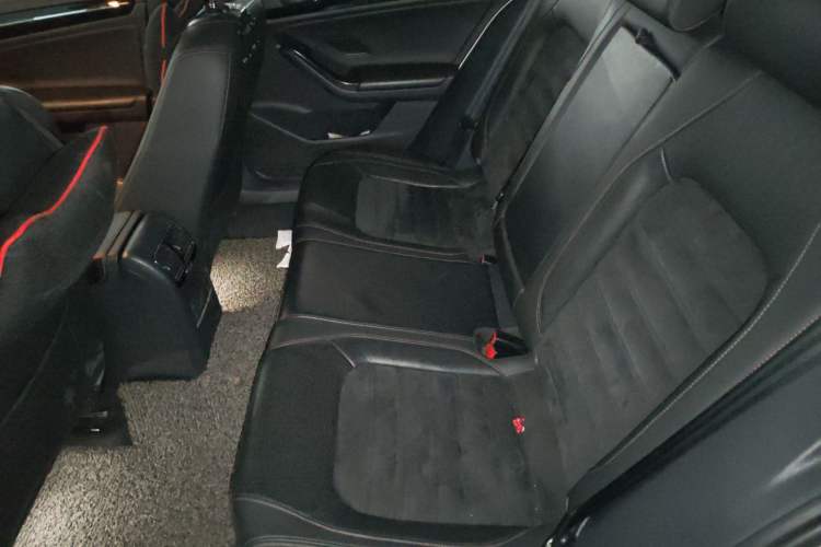 Used Volkswagen Sagitar 2018 280TSI DSG Luxury Model Left Rear Seat