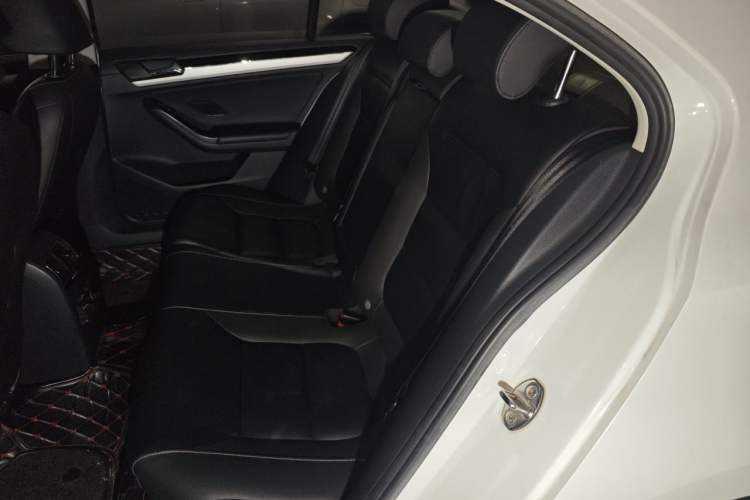 Used Volkswagen Sagitar 2018 1.6L Automatic Comfort Model Left Rear Seat