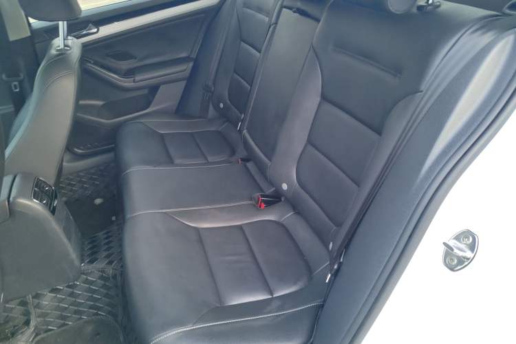 Used Volkswagen Sagitar 2018 280TSI DSG Ignite Edition Left Rear Seat