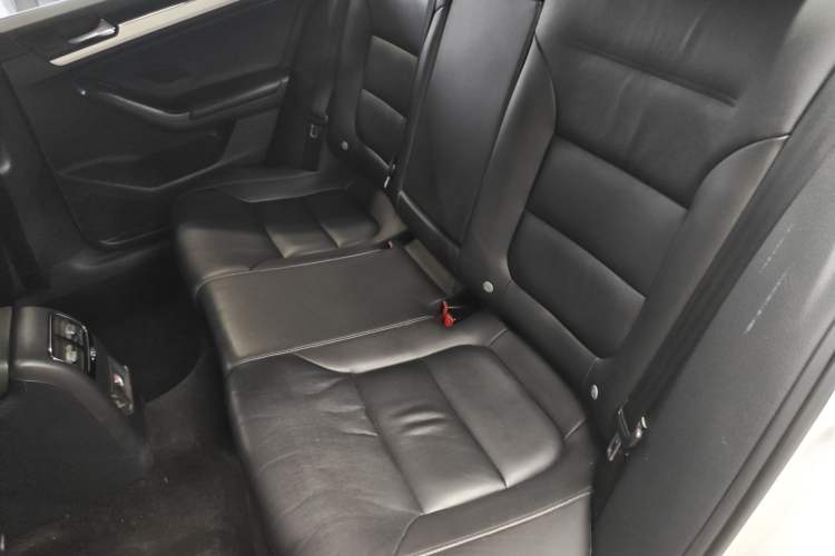 Used Volkswagen Sagitar 2018 280TSI DSG Ignite Edition Left Rear Seat