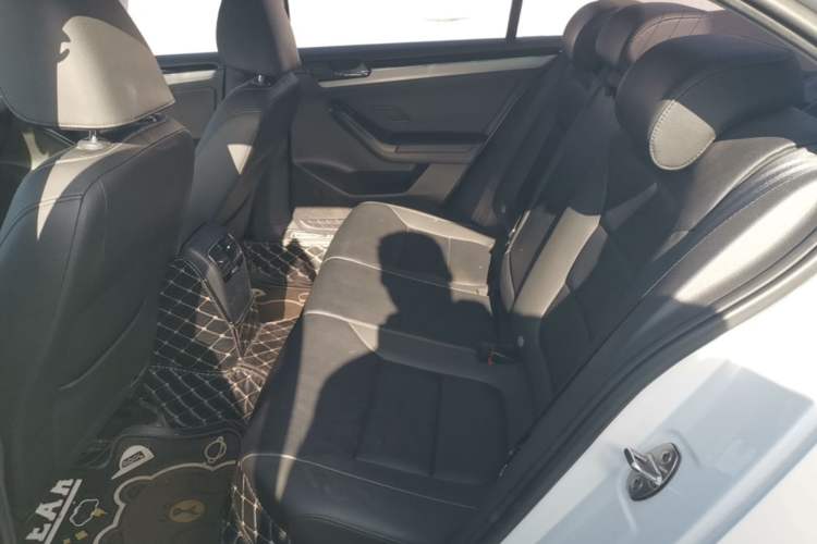 Used Volkswagen Sagitar 2018 1.6L Automatic Comfort Model Left Rear Seat