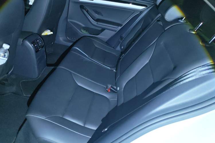 Used Volkswagen Sagitar 2018 1.6L Automatic Comfort Model Left Rear Seat