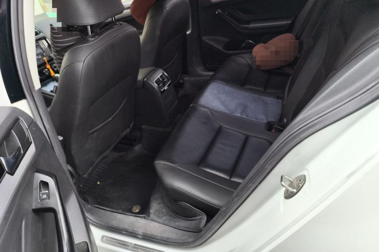 Used Volkswagen Sagitar 2018 1.6L Automatic Comfort Model Left Rear Seat