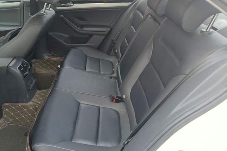 Used Volkswagen Sagitar 2018 1.6L Automatic Comfort Model Left Rear Seat