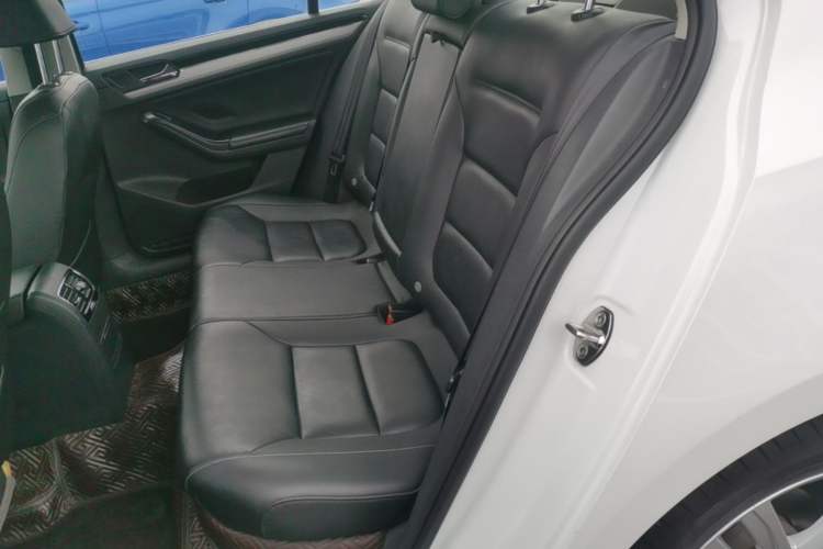 Used Volkswagen Sagitar 2018 280TSI DSG Ignite Edition Left Rear Seat