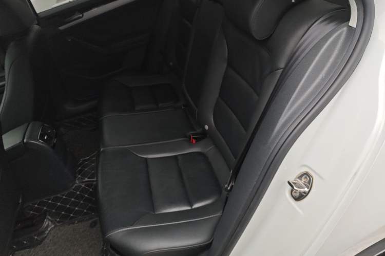 Used Volkswagen Sagitar 2018 180TSI DSG Prestige Edition Left Rear Seat