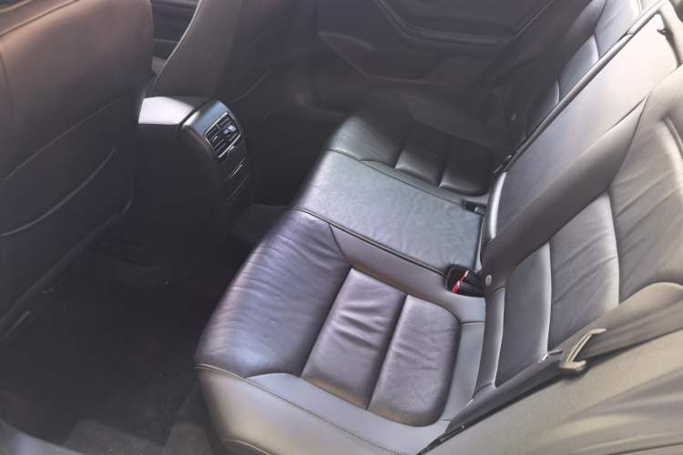 Used Volkswagen Sagitar 2018 280TSI DSG Comfort Model Left Rear Seat