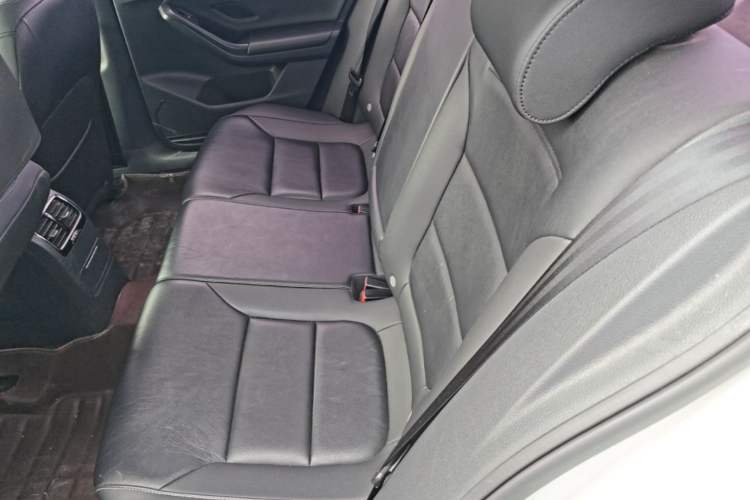 Used Volkswagen Sagitar 2018 280TSI DSG Comfort Model Left Rear Seat
