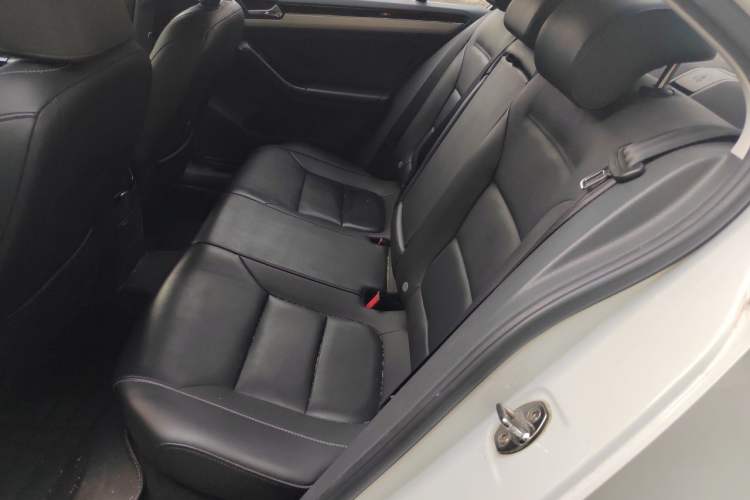 Used Volkswagen Sagitar 2018 280TSI DSG Comfort Model Left Rear Seat